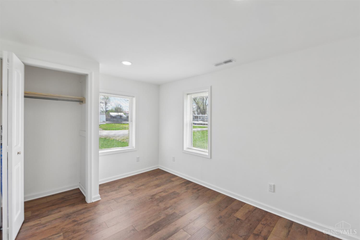 323 N Coffee Street