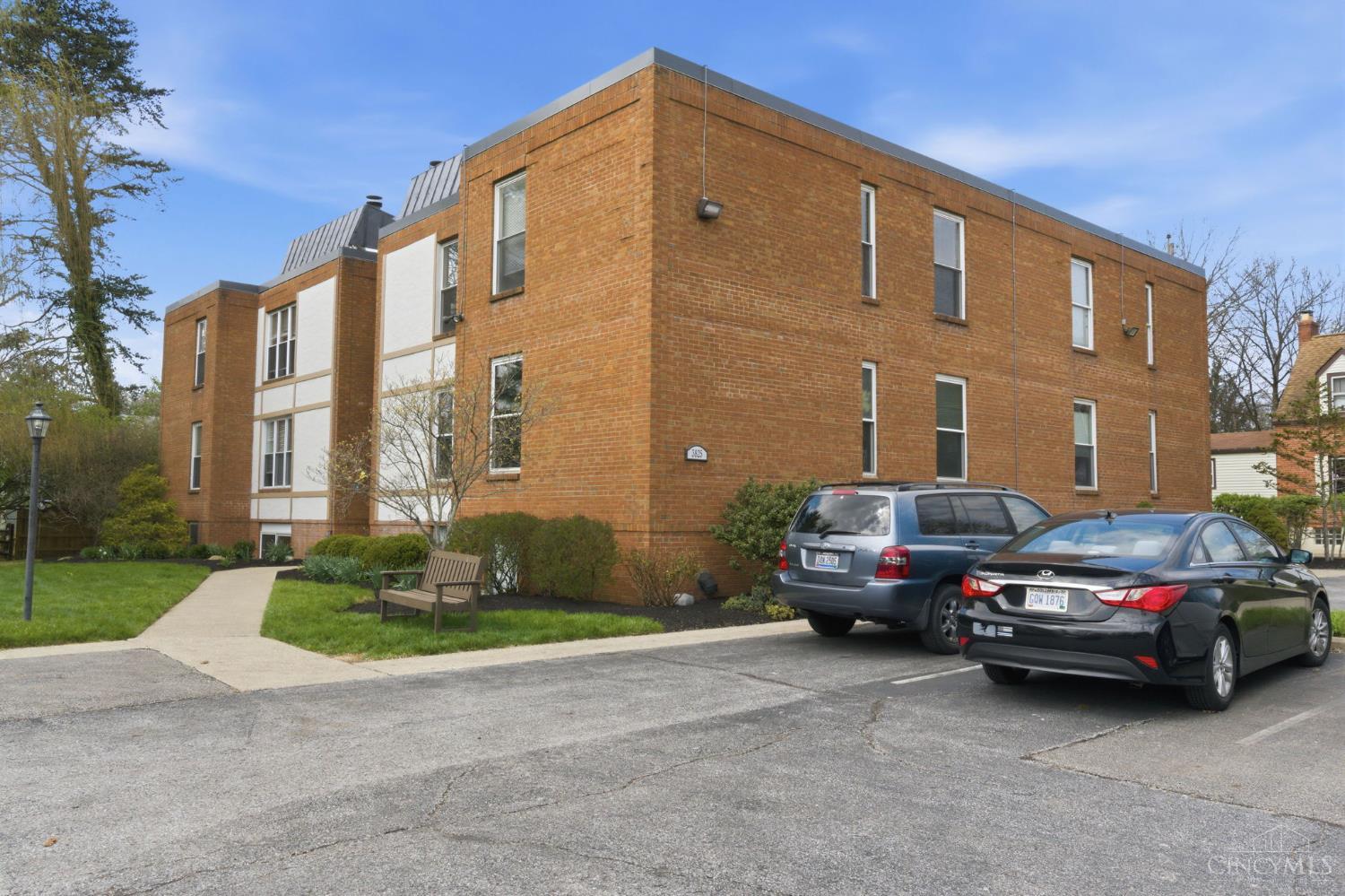 3825 Petoskey Avenue 31