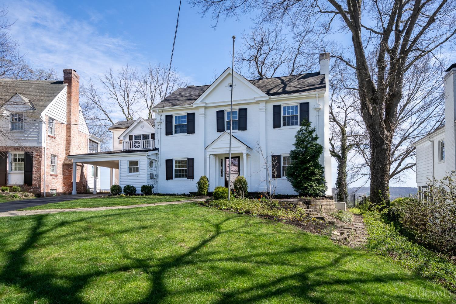 1002 Richwood Circle