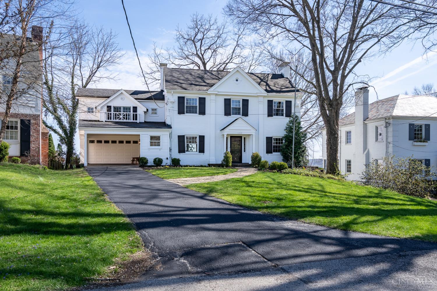 1002 Richwood Circle
