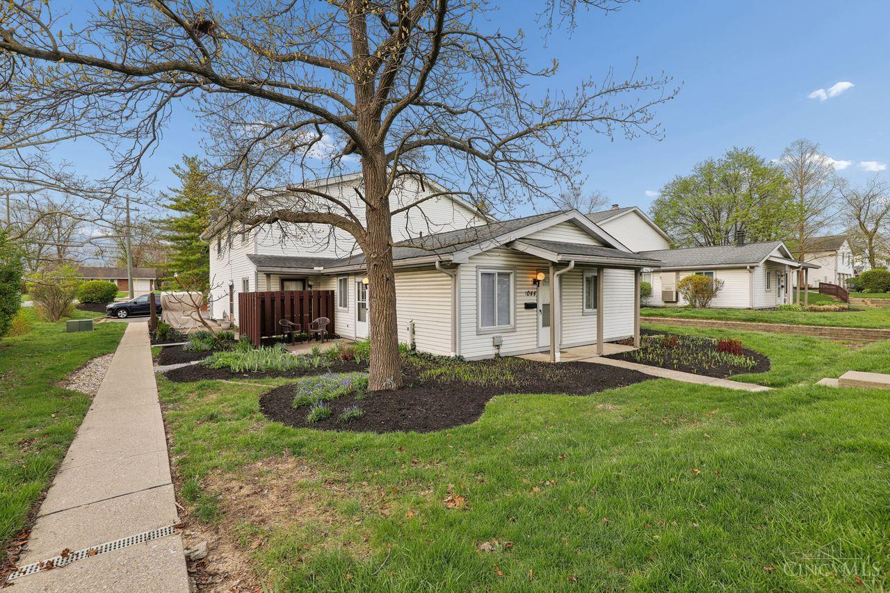 1044 E Crescentville Road