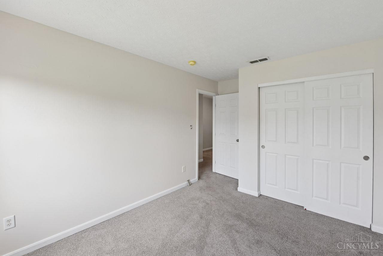 3855 Thorngate Drive