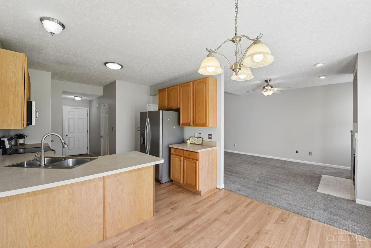 3855 Thorngate Drive