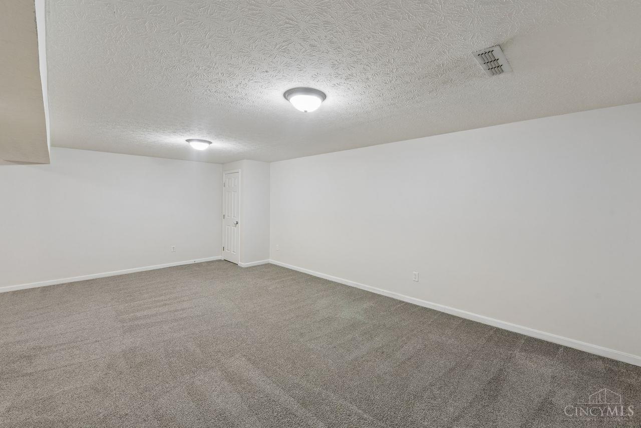 3855 Thorngate Drive