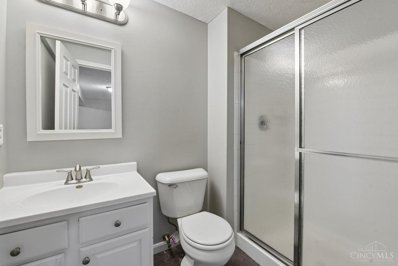 3855 Thorngate Drive