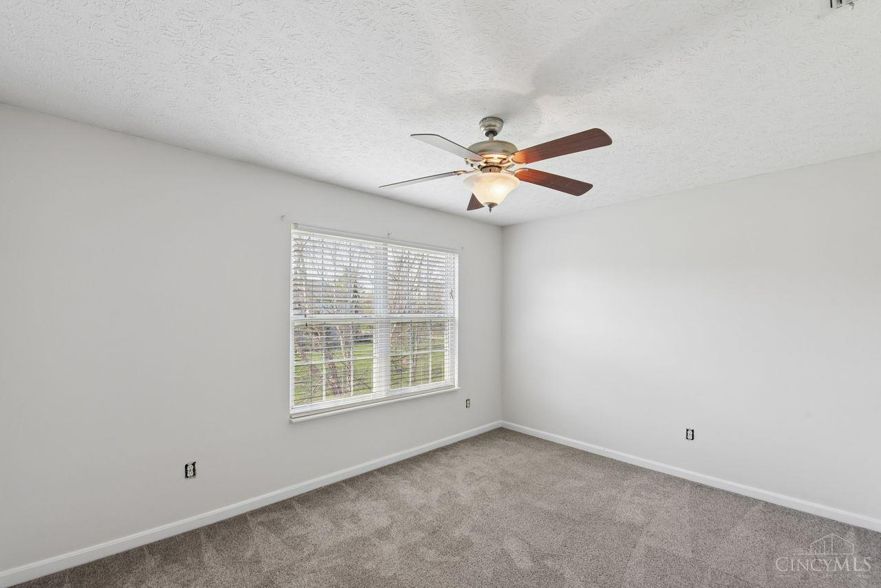 3855 Thorngate Drive