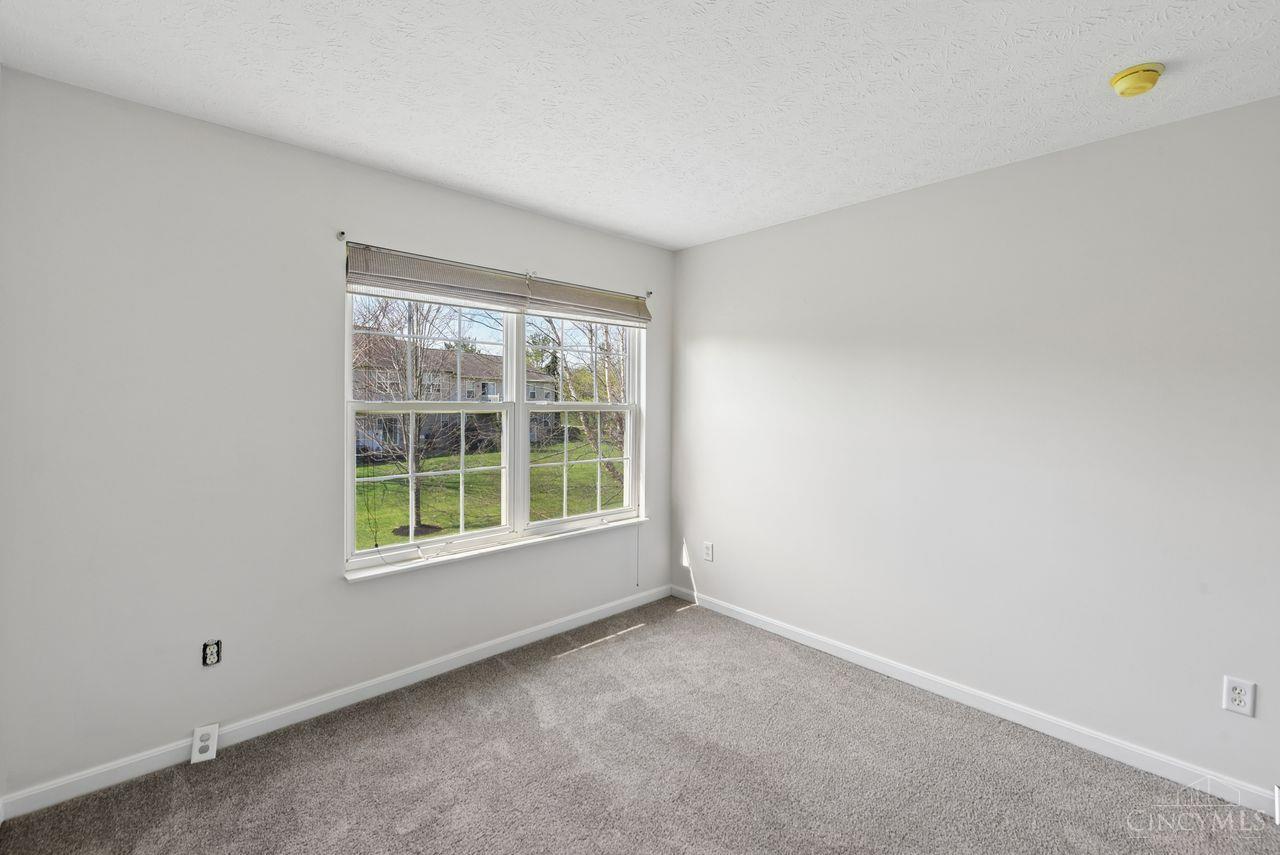 3855 Thorngate Drive