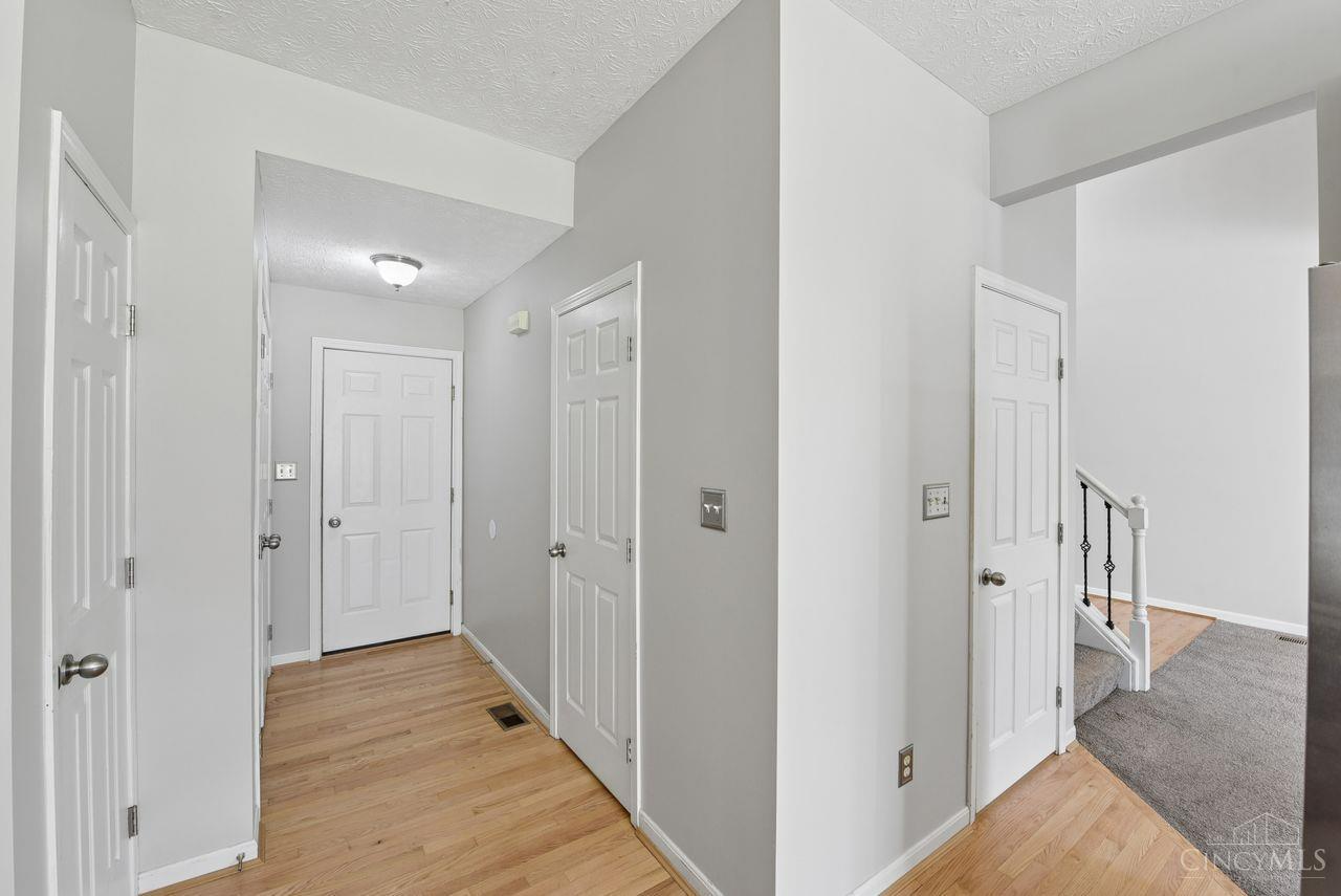 3855 Thorngate Drive