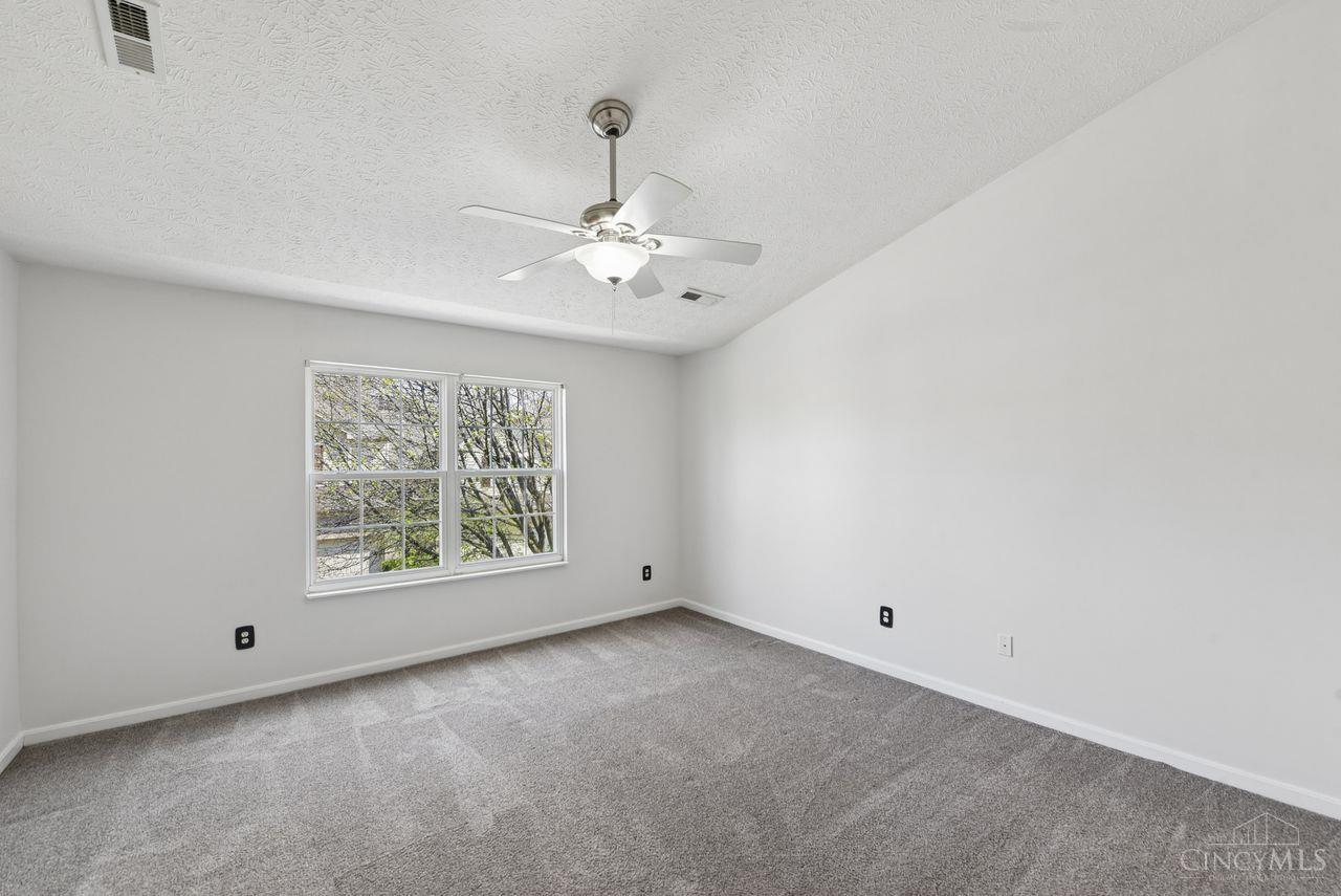 3855 Thorngate Drive