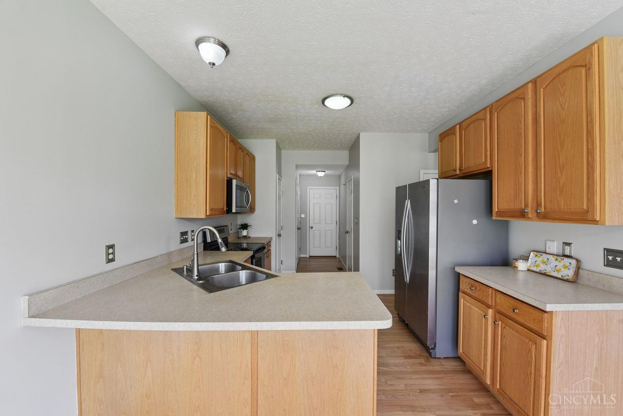 3855 Thorngate Drive