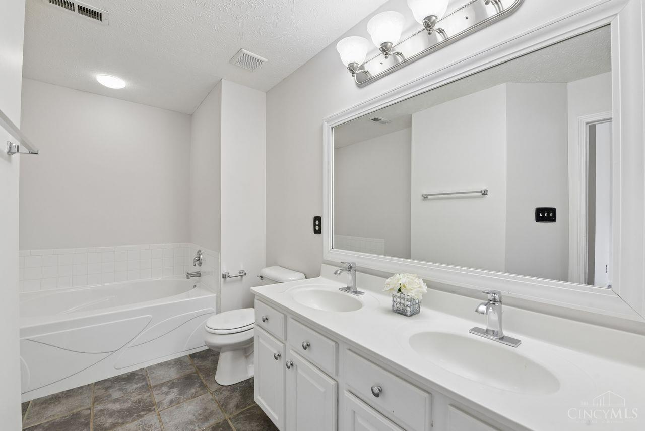 3855 Thorngate Drive