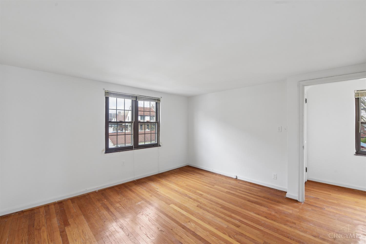 2512 Moundview Drive