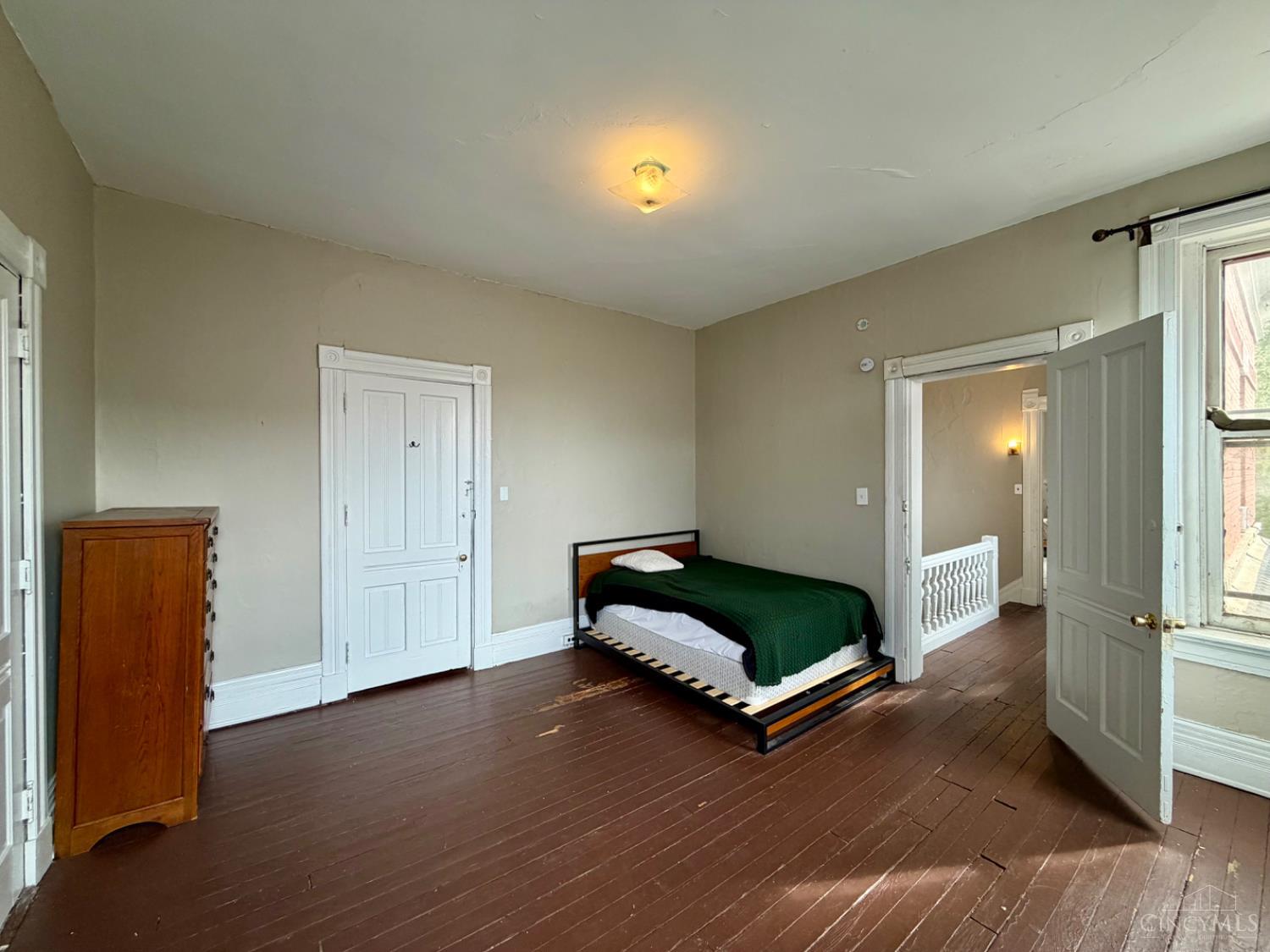 2355 W McMicken Avenue