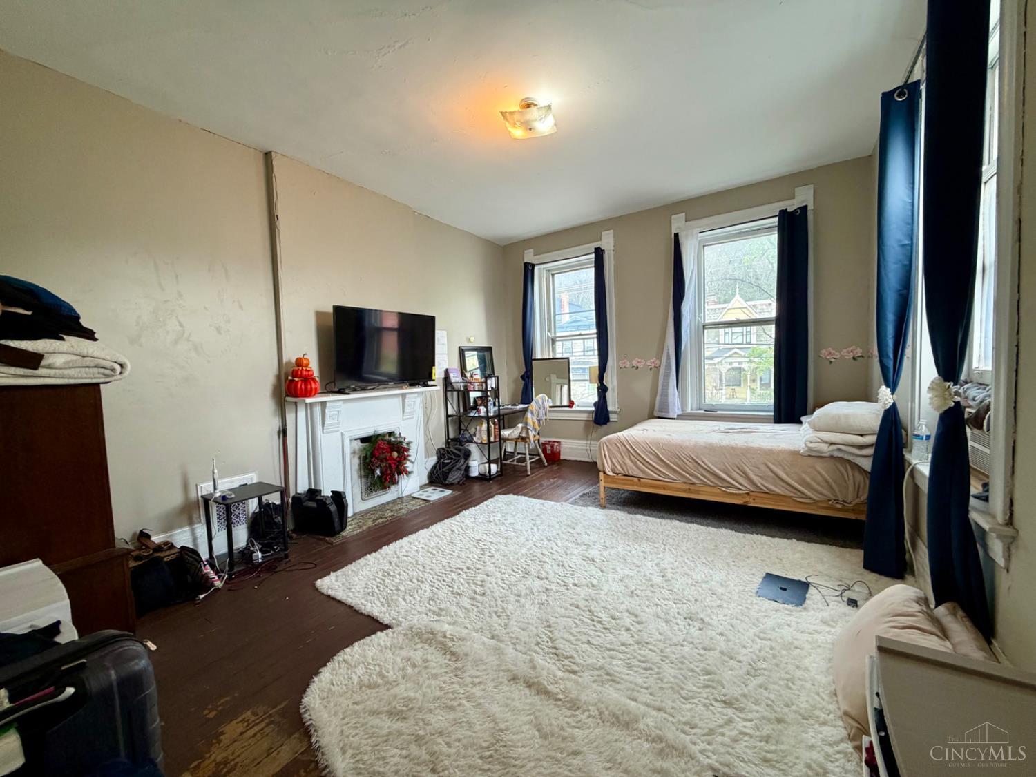 2355 W McMicken Avenue