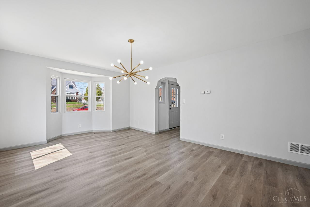6826 Sampson Lane