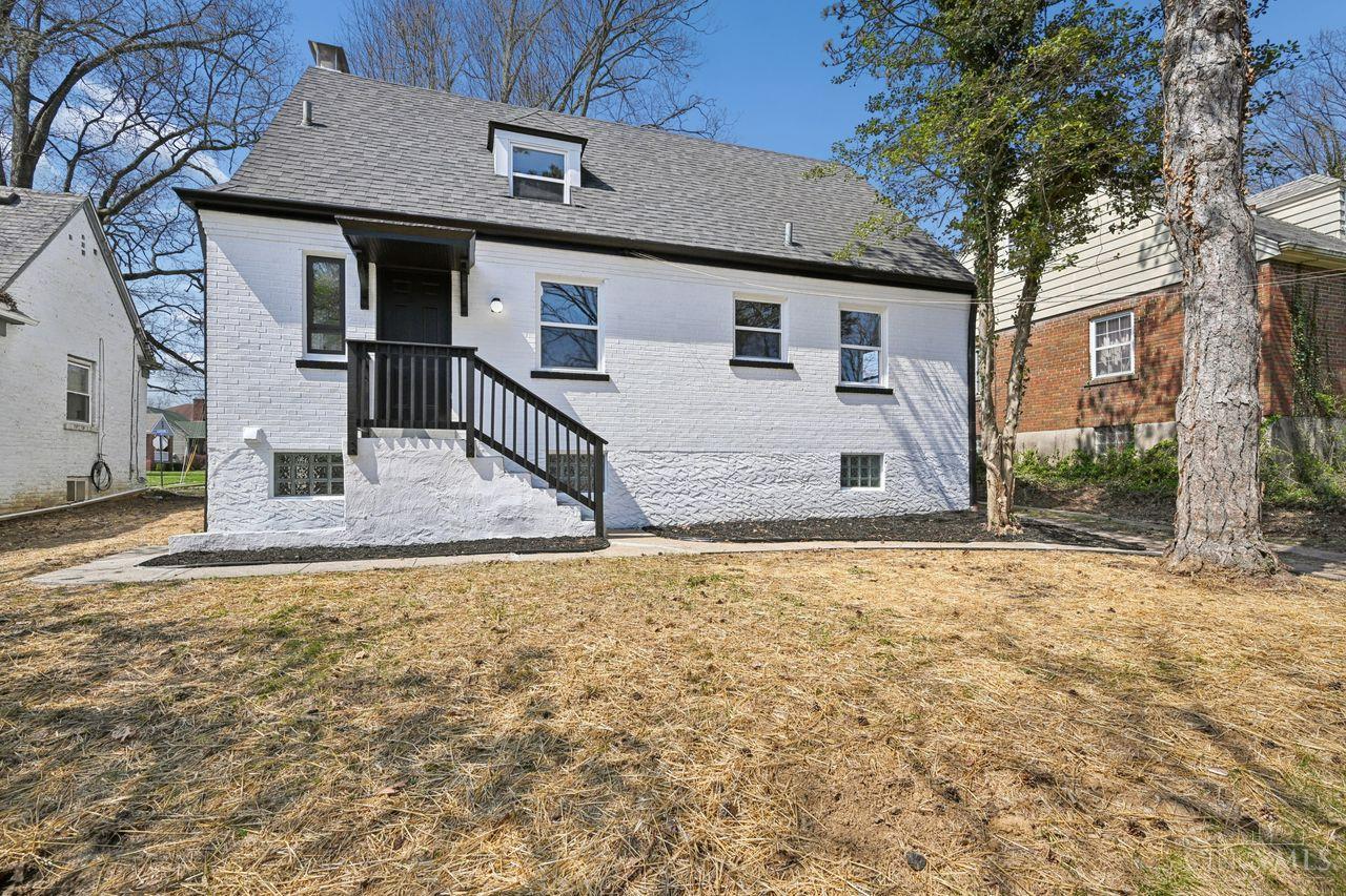 6826 Sampson Lane