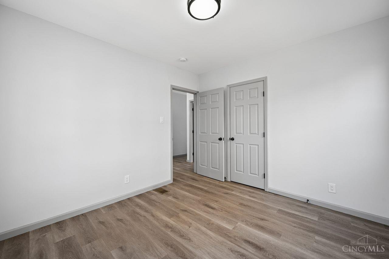 6826 Sampson Lane