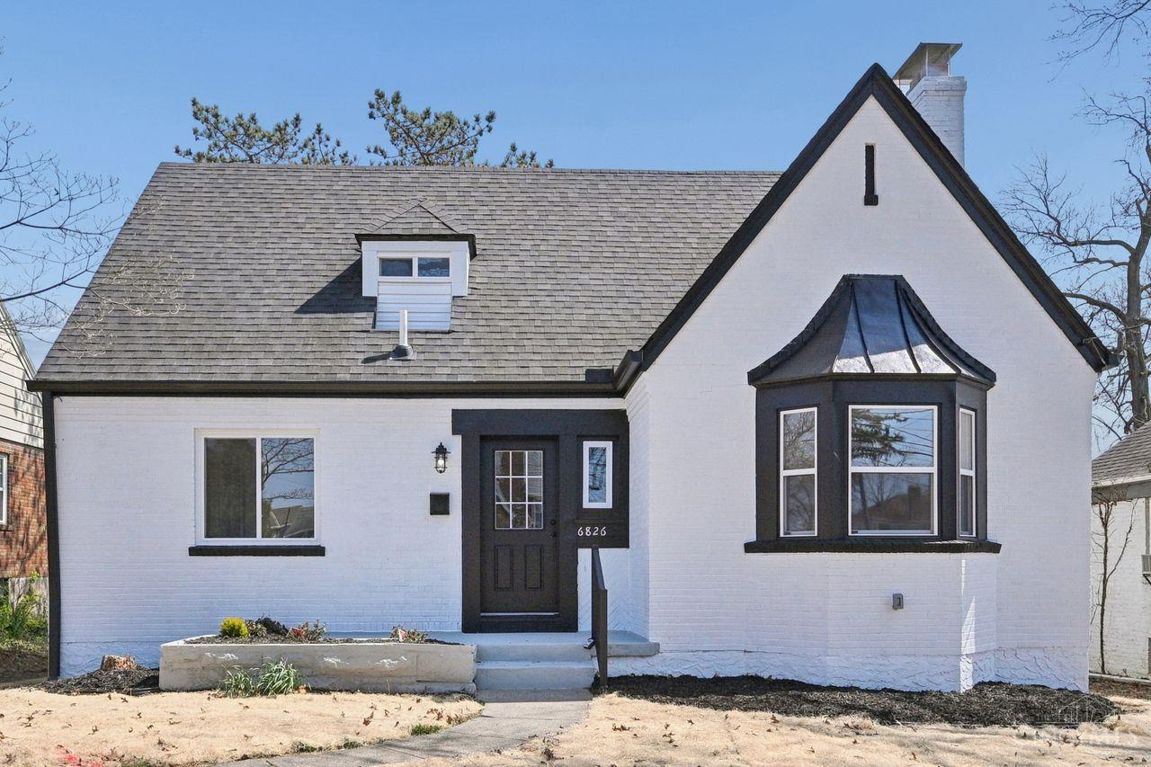 6826 Sampson Lane