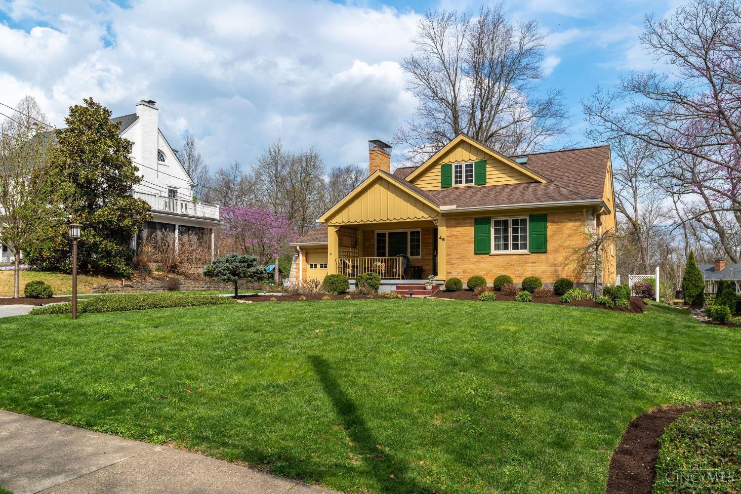 46 Forest Avenue