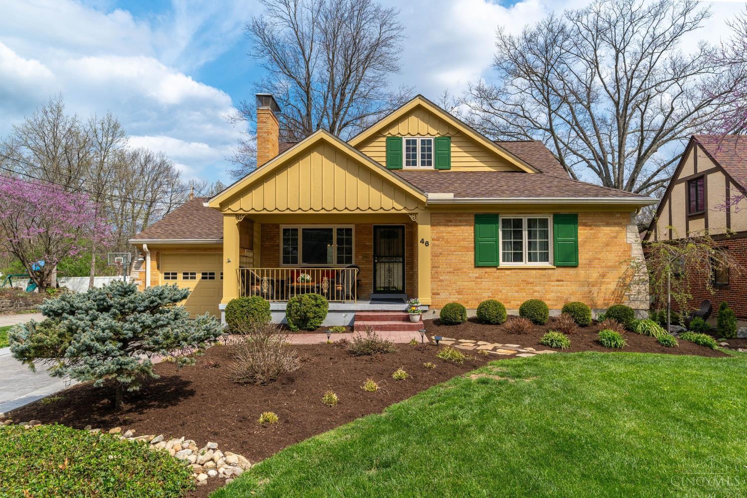 46 Forest Avenue