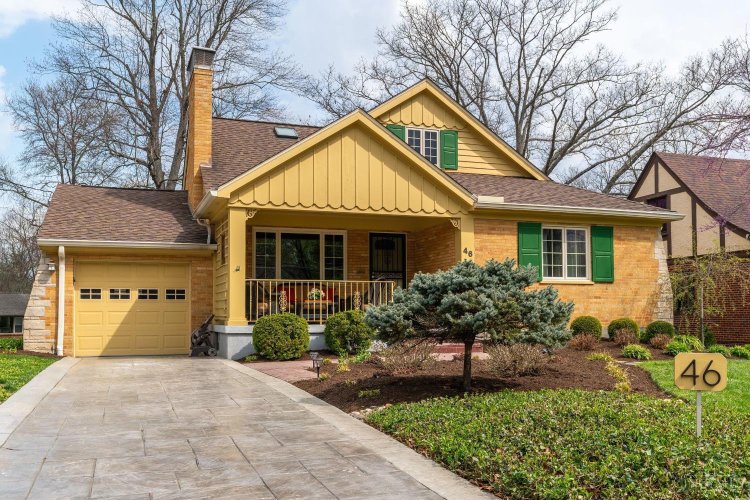 46 Forest Avenue