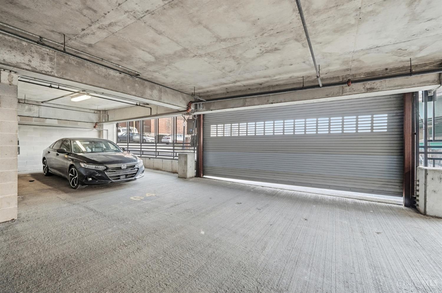 353 W Fourth Street 209