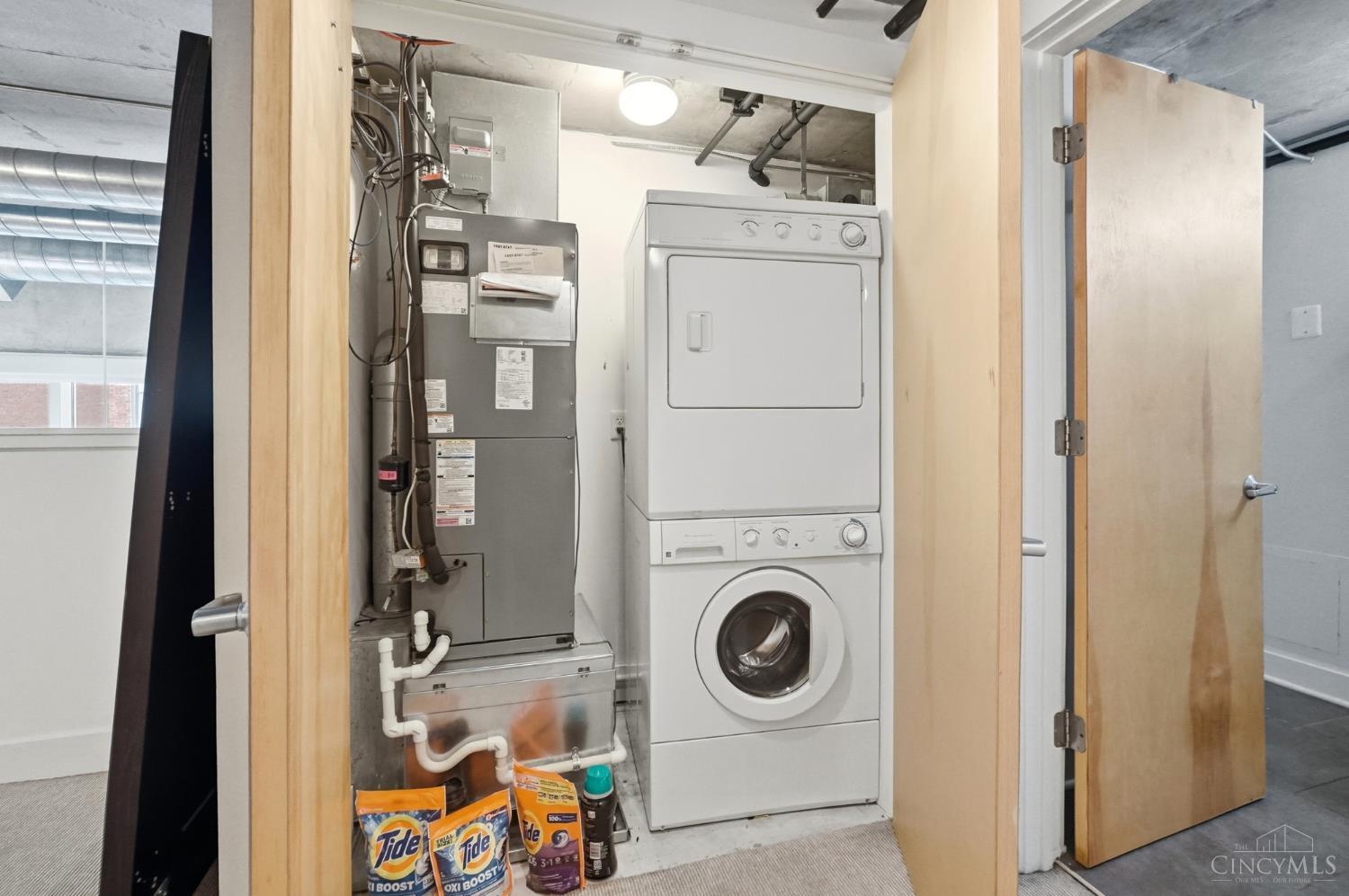 353 W Fourth Street 209