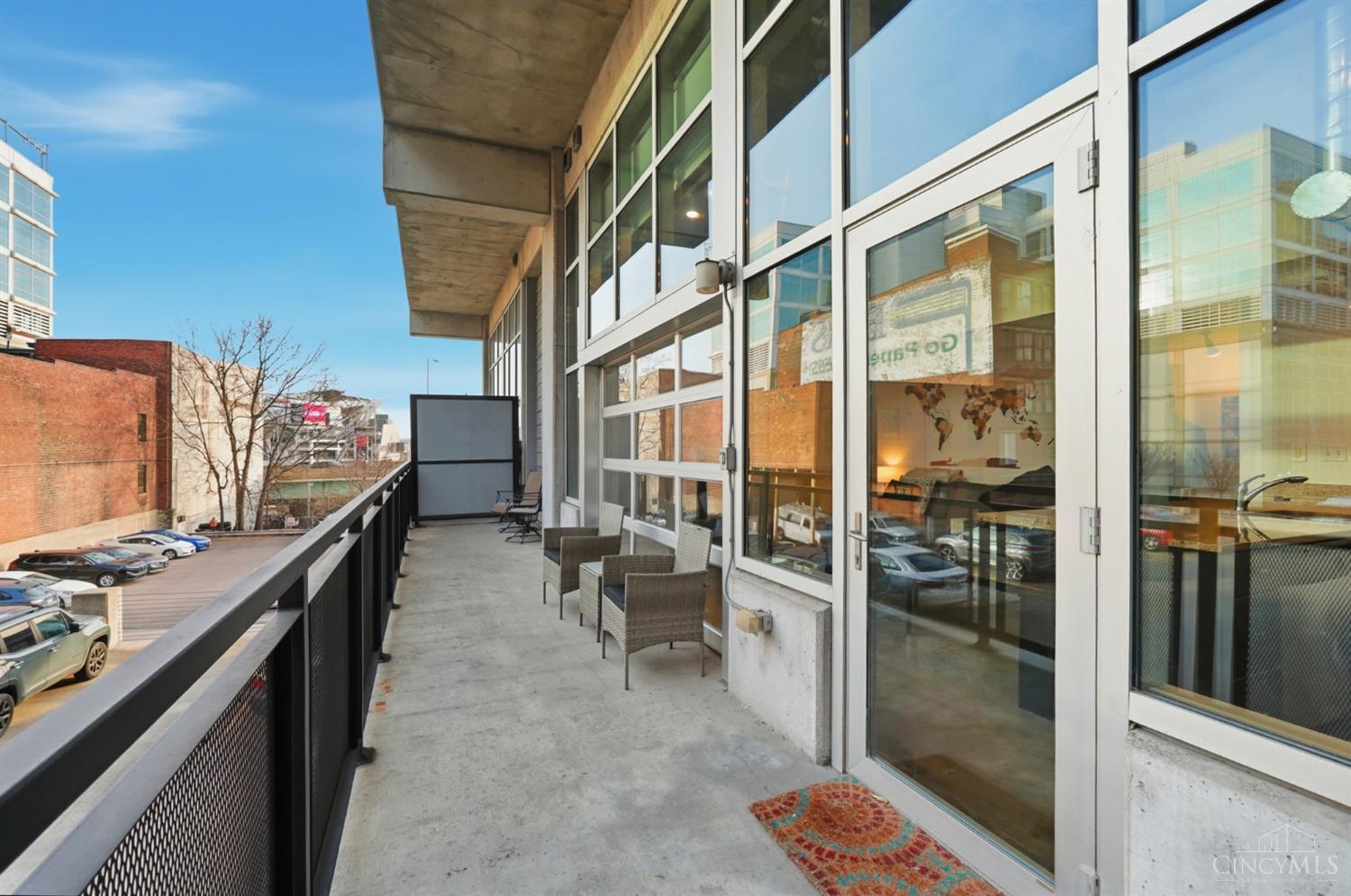 353 W Fourth Street 209