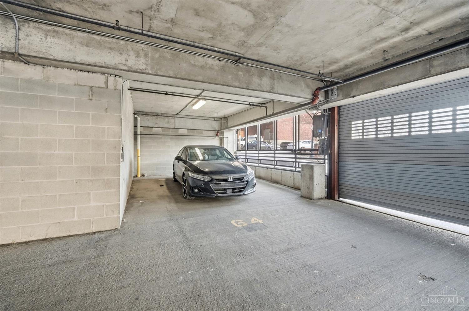 353 W Fourth Street 209