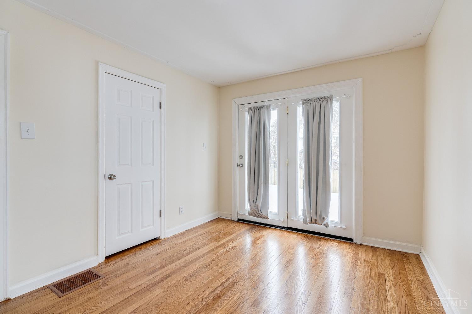 3523 Mary Ann Lane