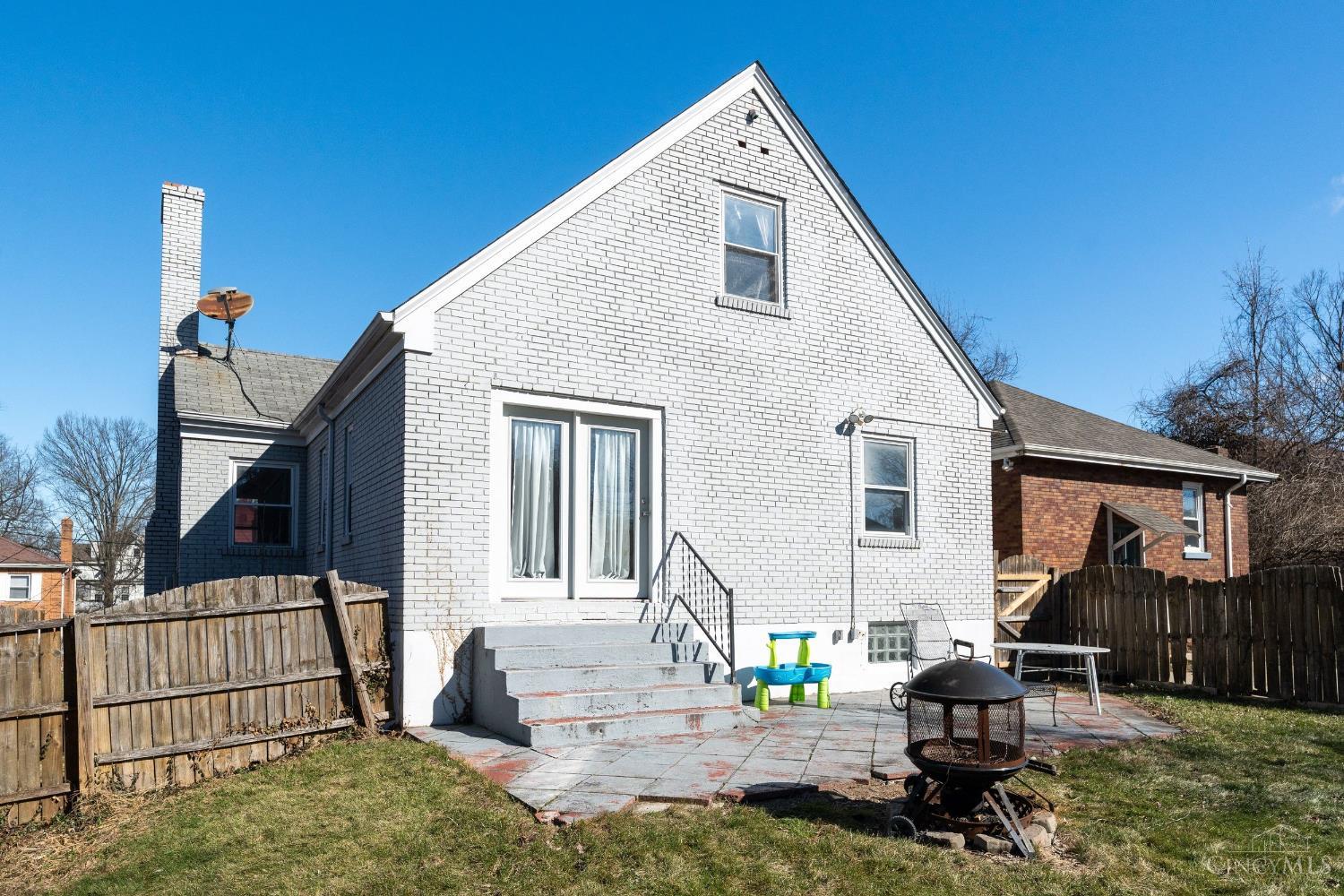 3523 Mary Ann Lane