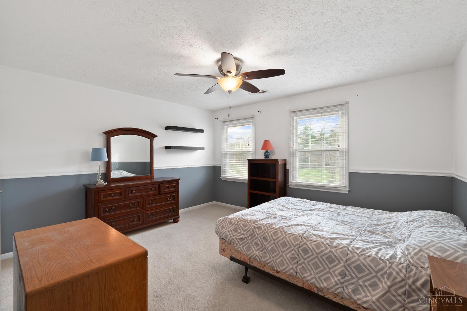 5660 Chestnut View Lane