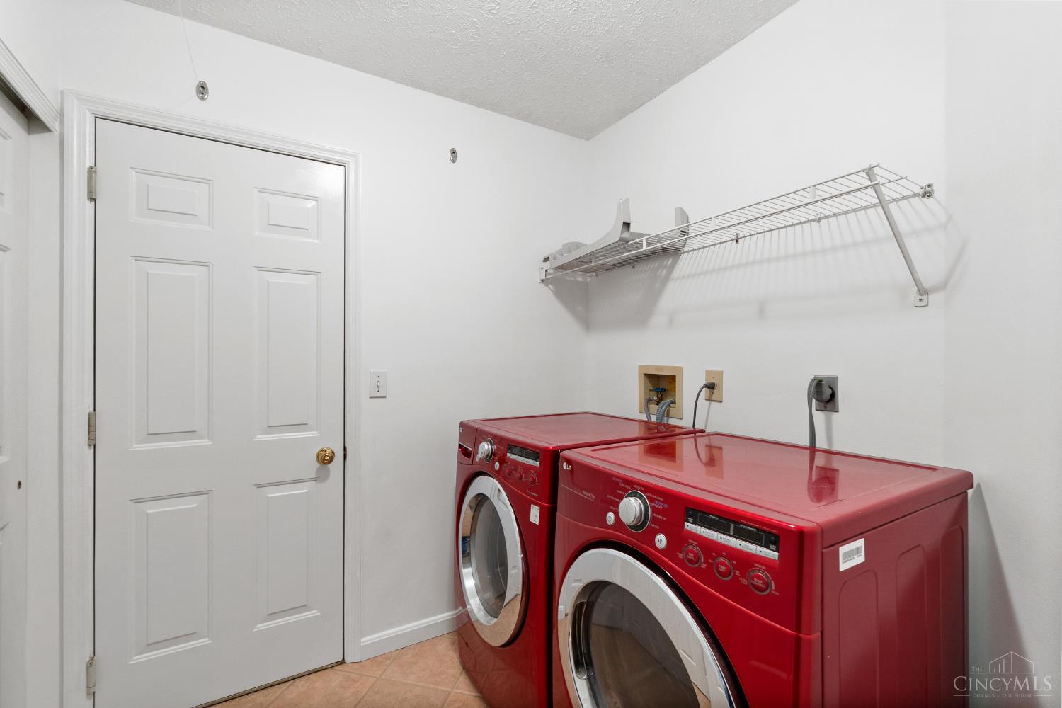 5660 Chestnut View Lane