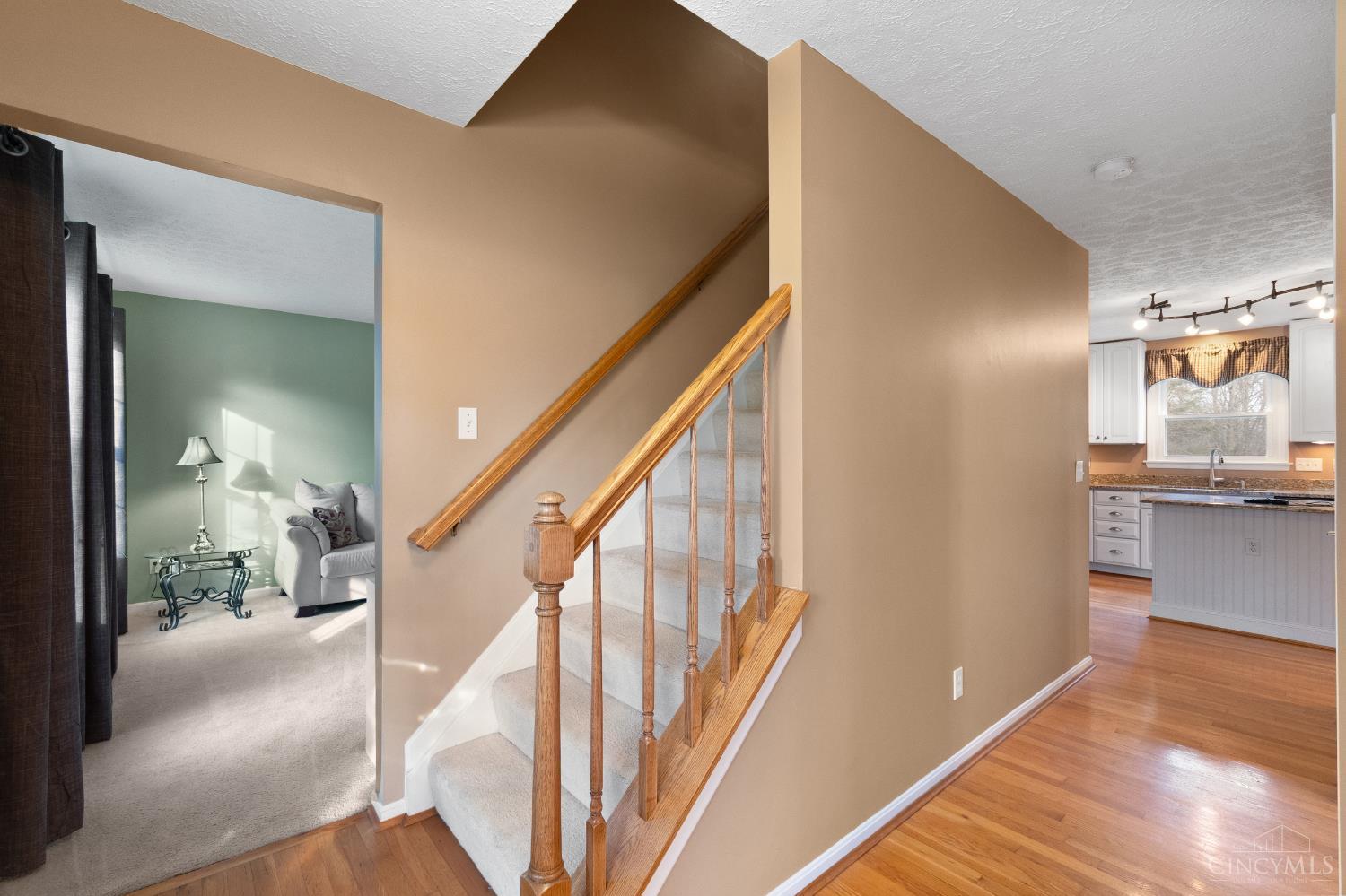 5660 Chestnut View Lane