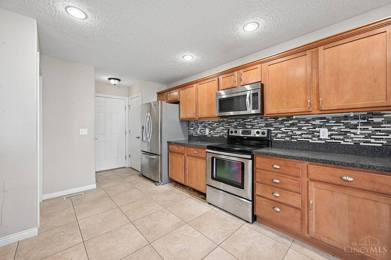 6611 Rising Sun Court