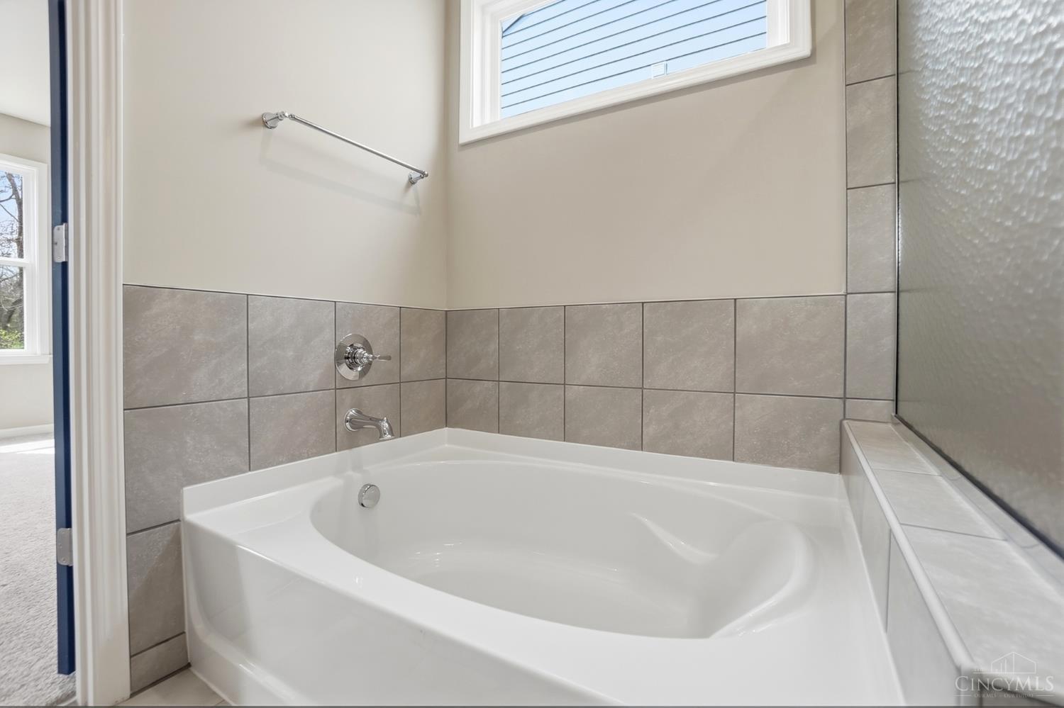 2615 Golden Leaf Drive