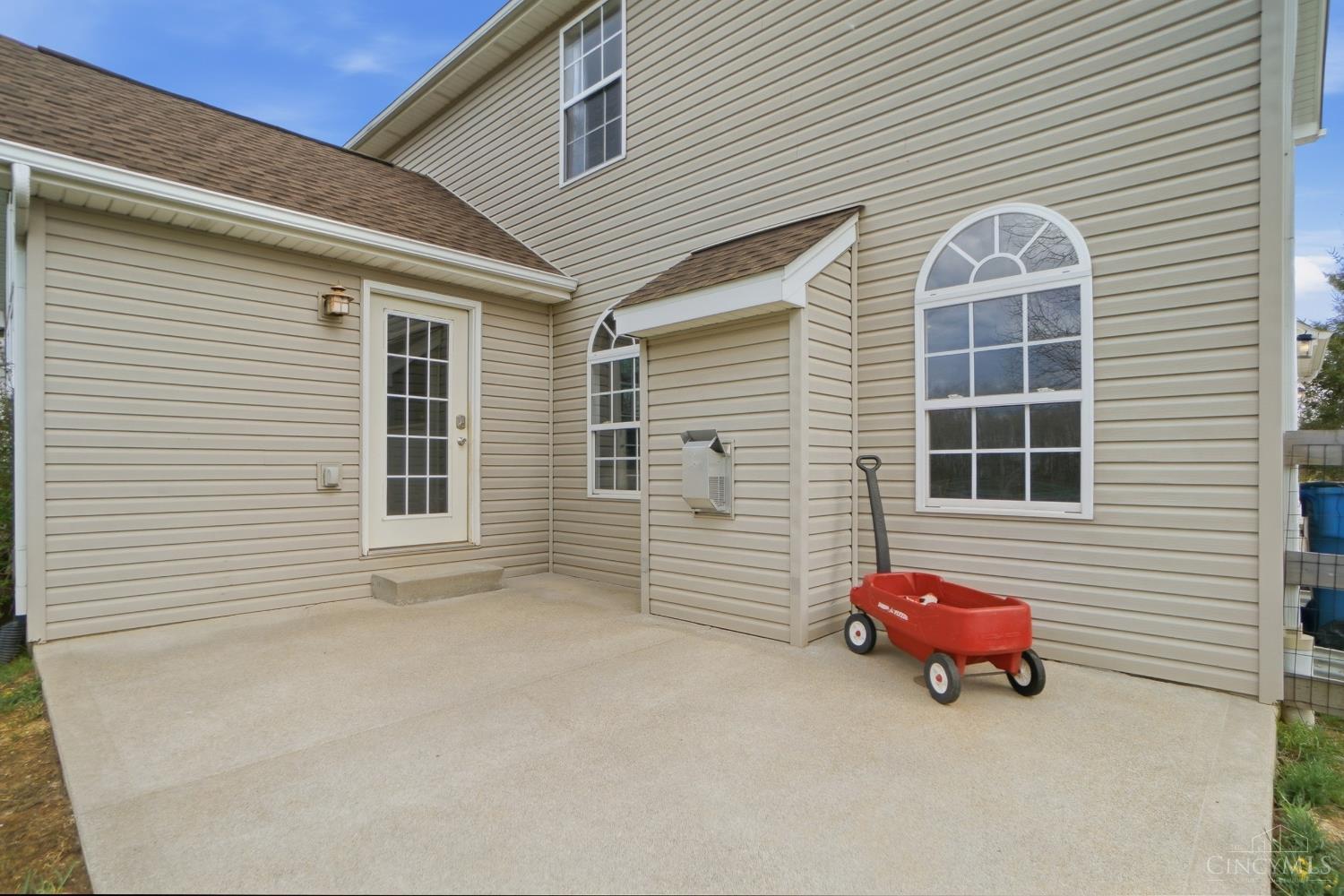 8145 Acorn Trail