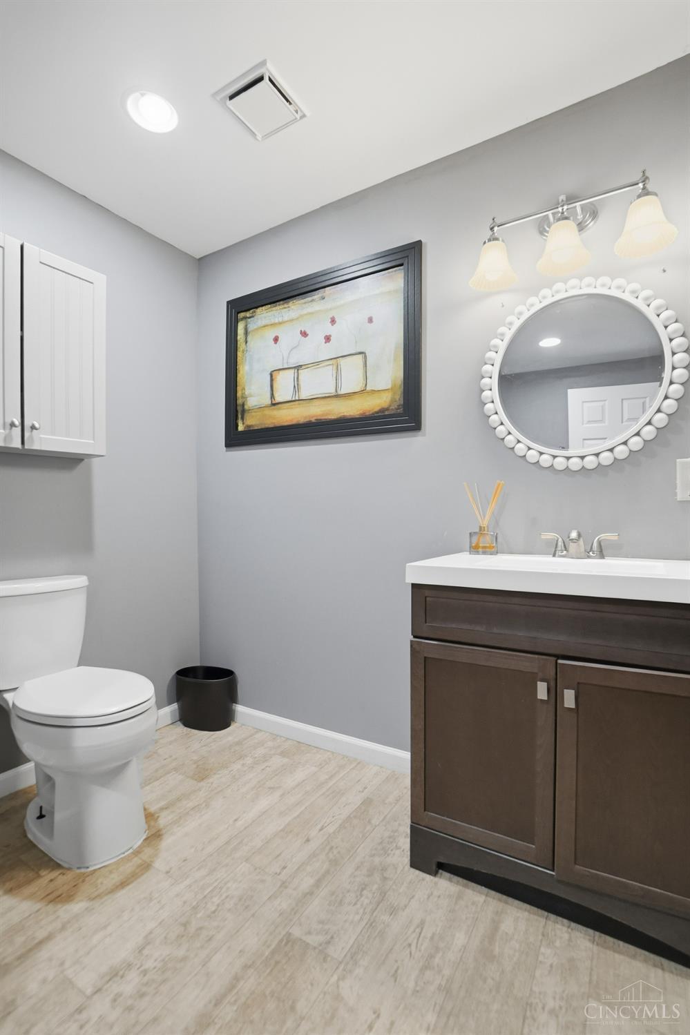 8145 Acorn Trail