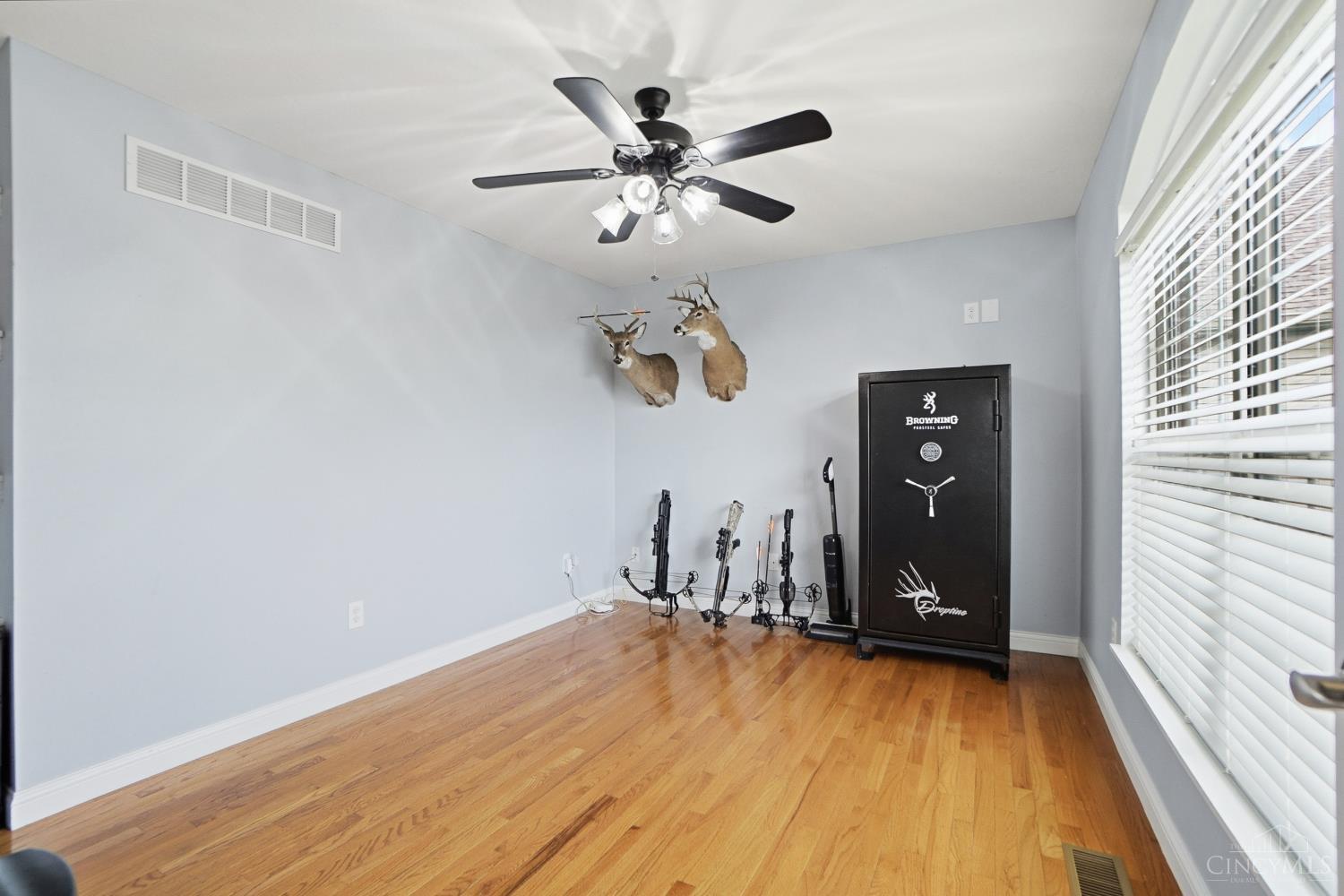 8145 Acorn Trail