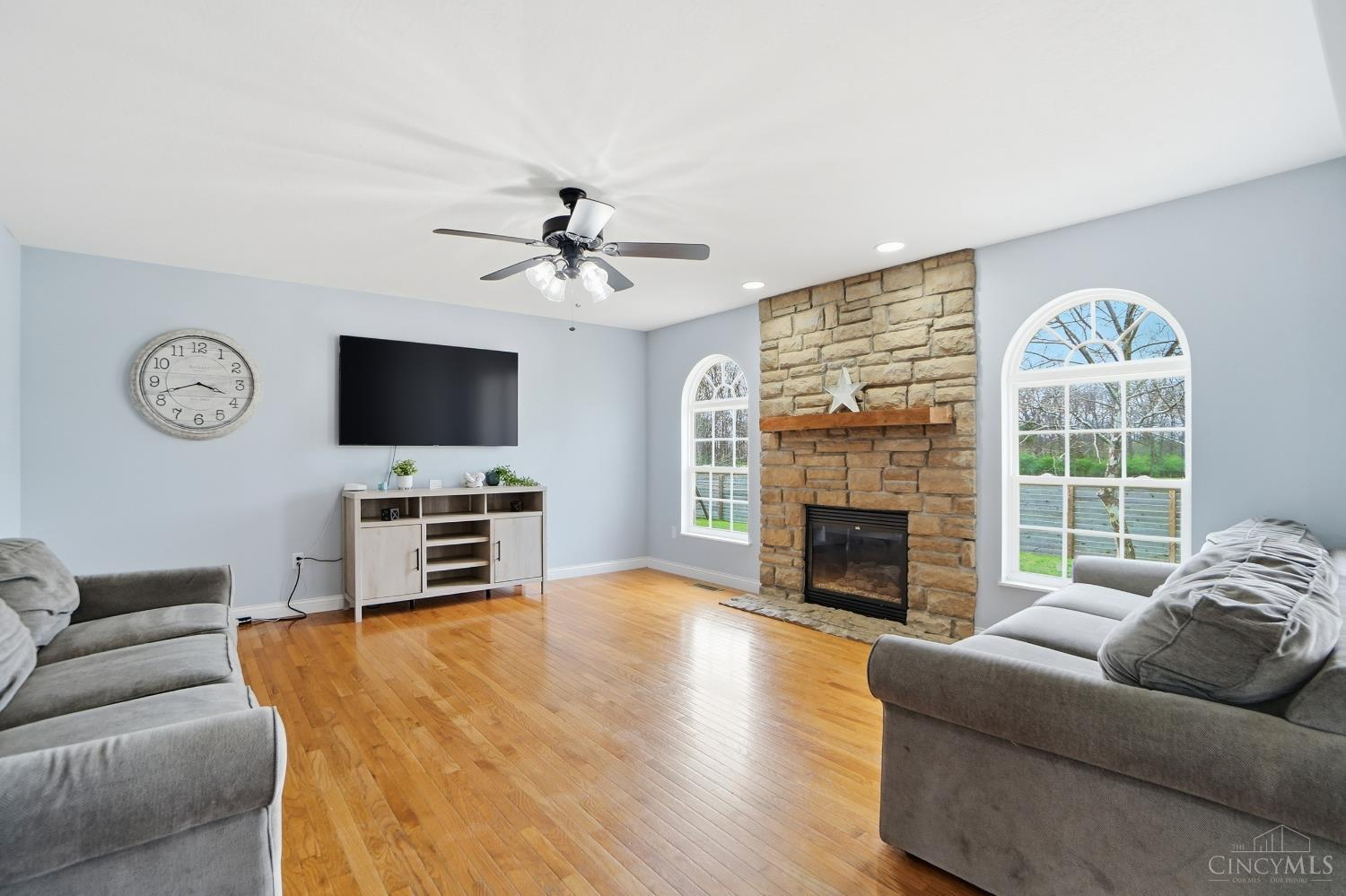 8145 Acorn Trail