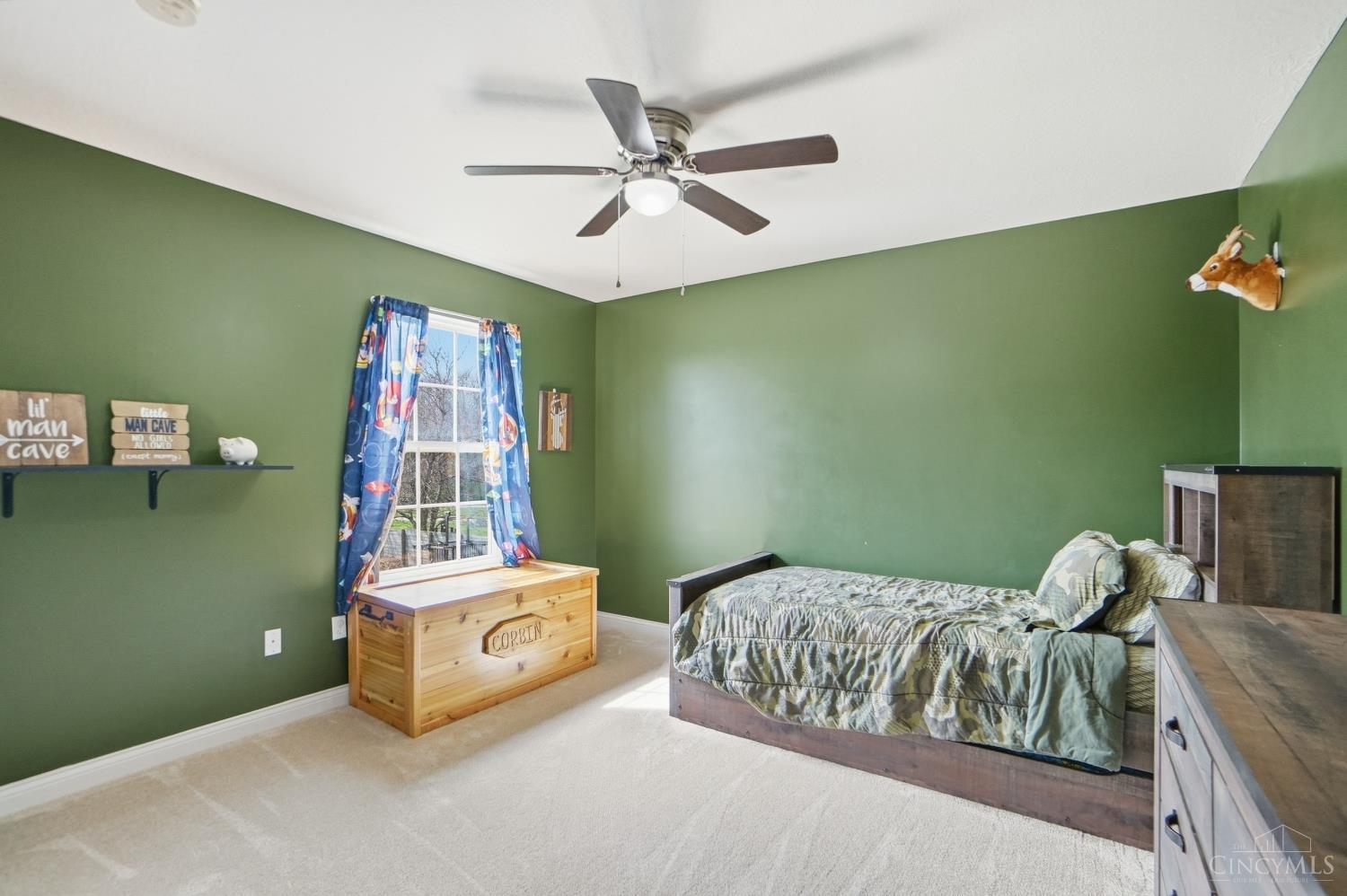 8145 Acorn Trail