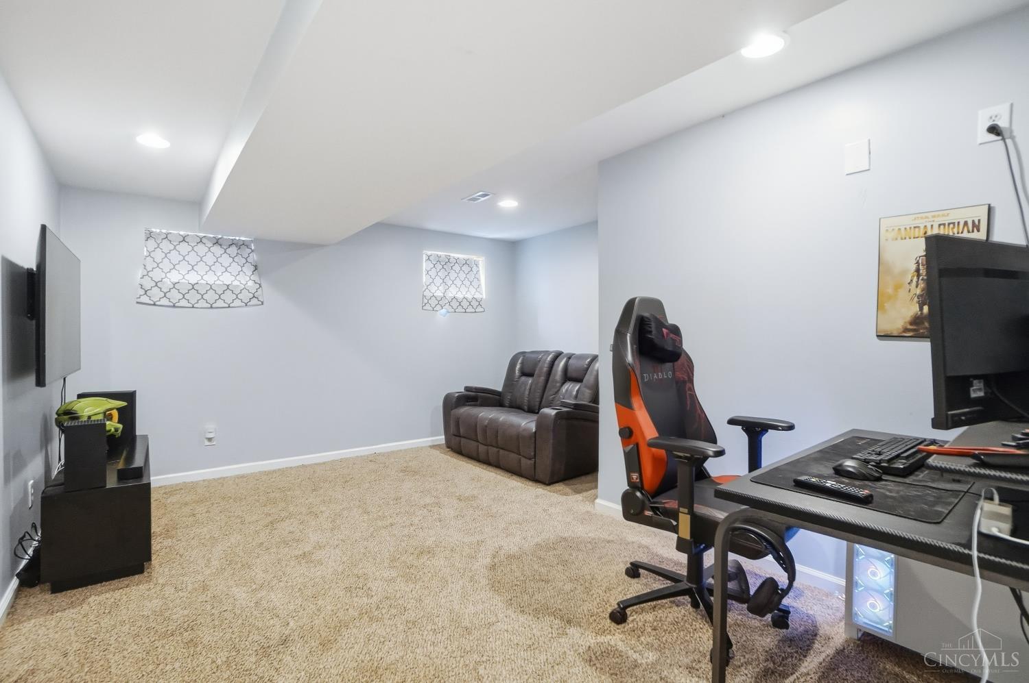 8145 Acorn Trail