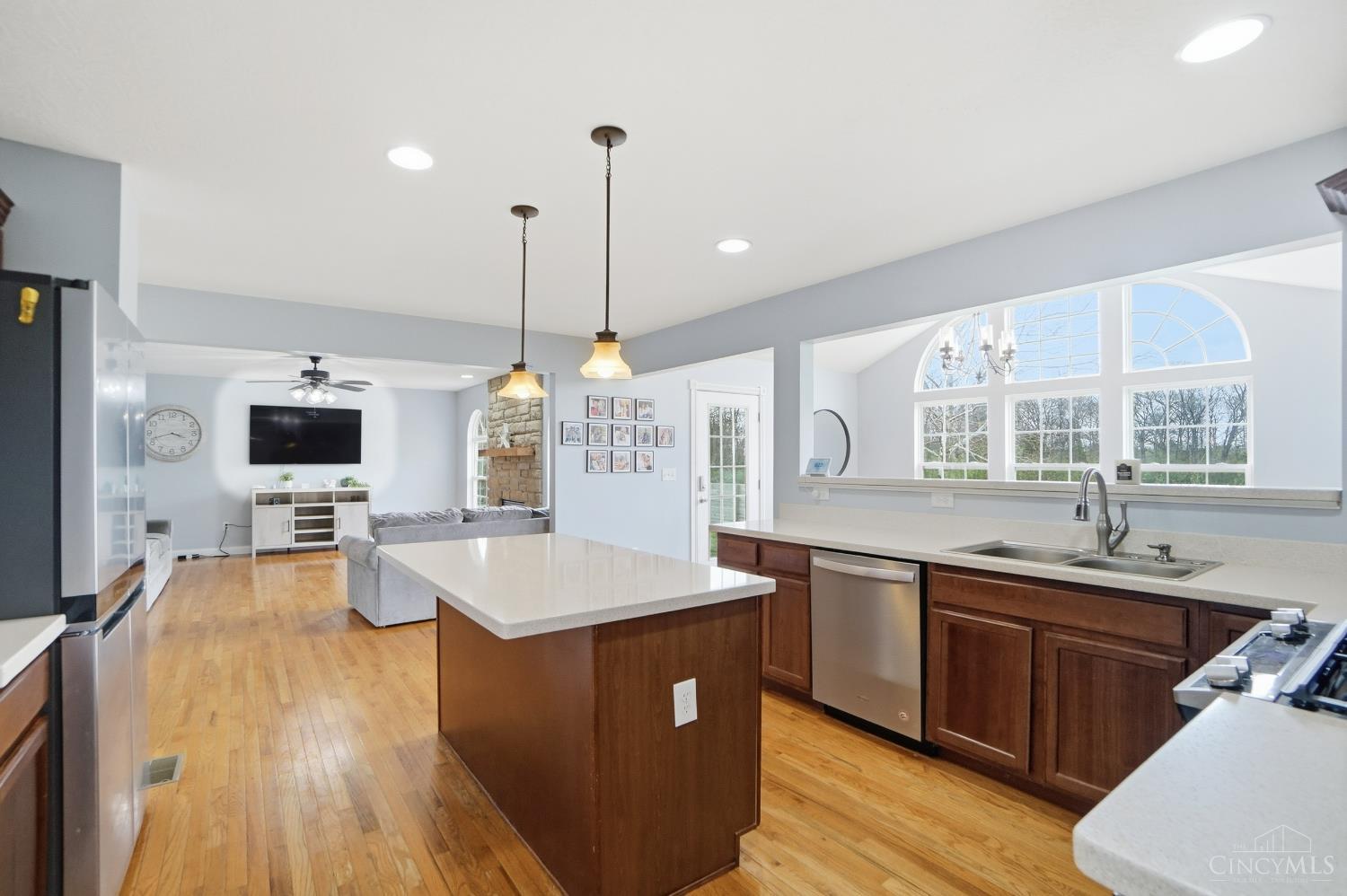 8145 Acorn Trail