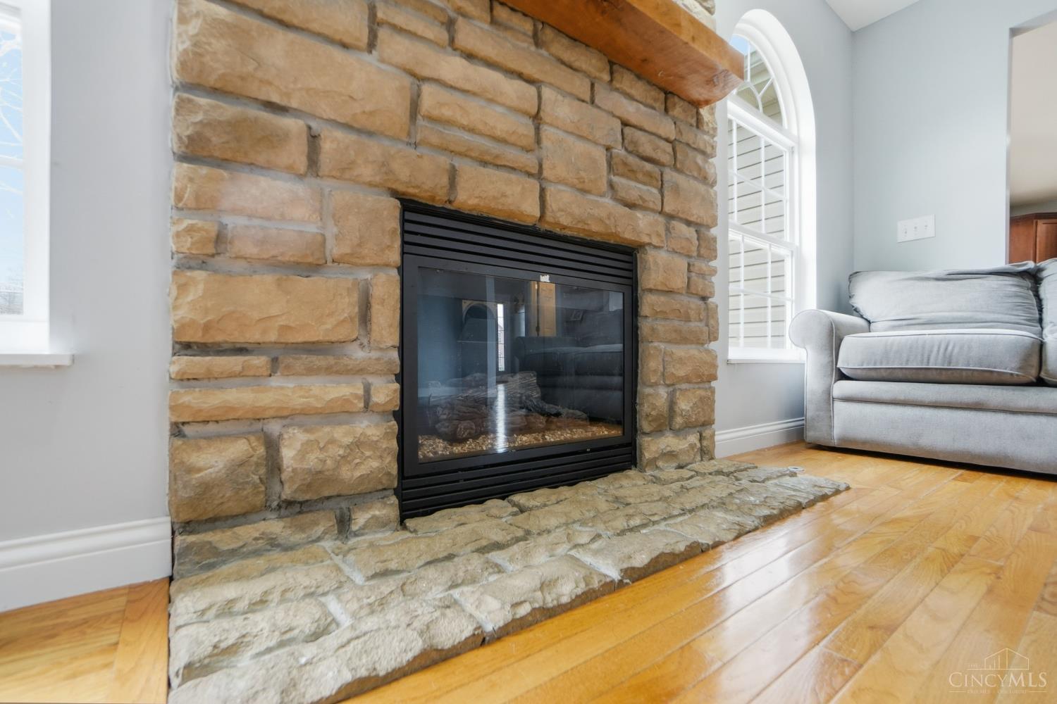 8145 Acorn Trail