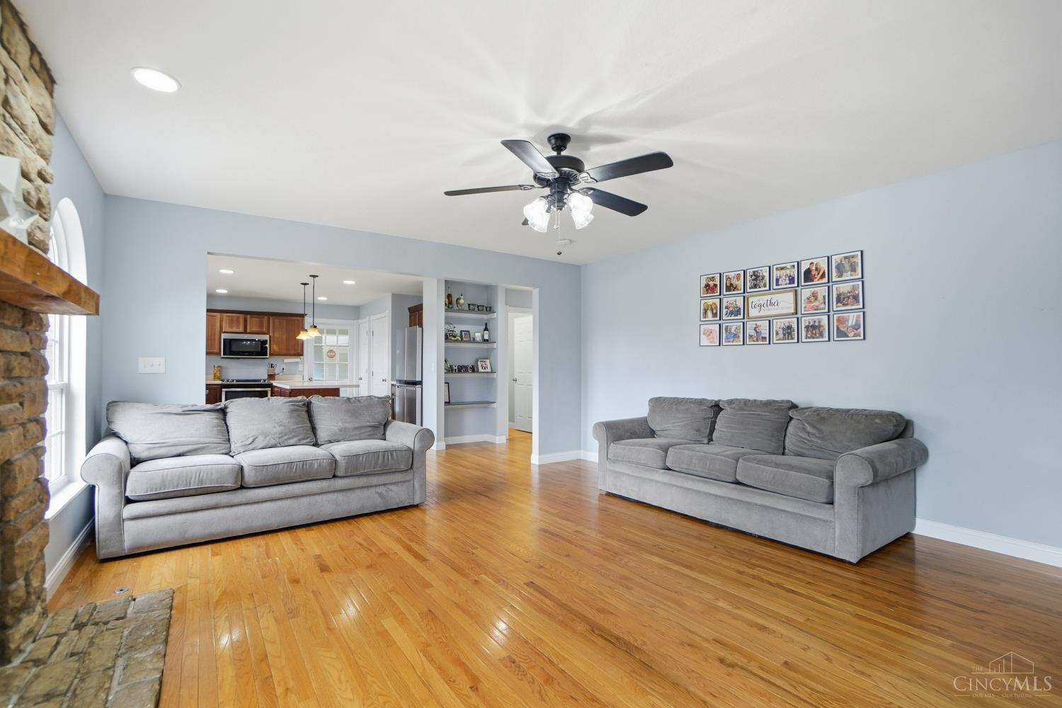 8145 Acorn Trail
