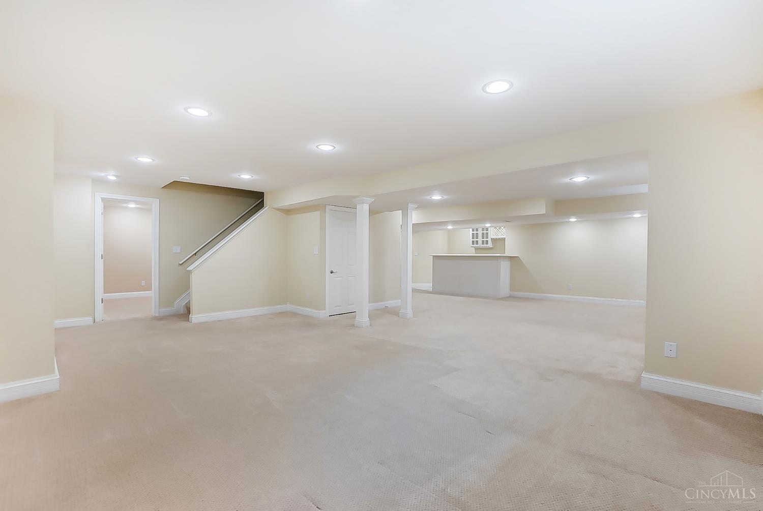 8676 Kenwood Road