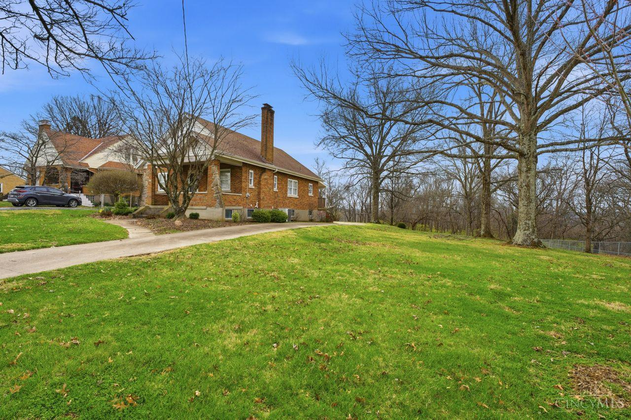 8757 Bridgetown Road