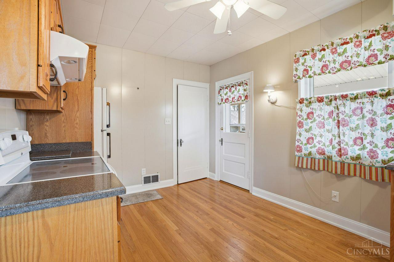 8757 Bridgetown Road