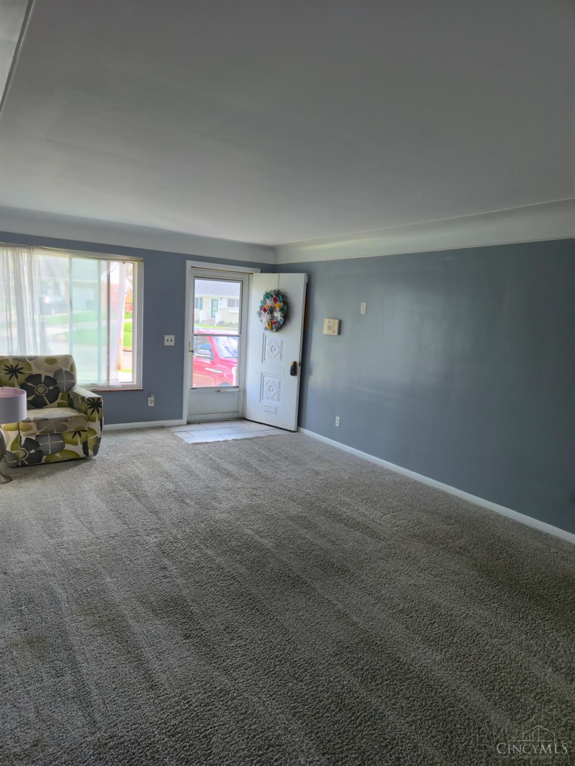 1042 Hollytree Drive