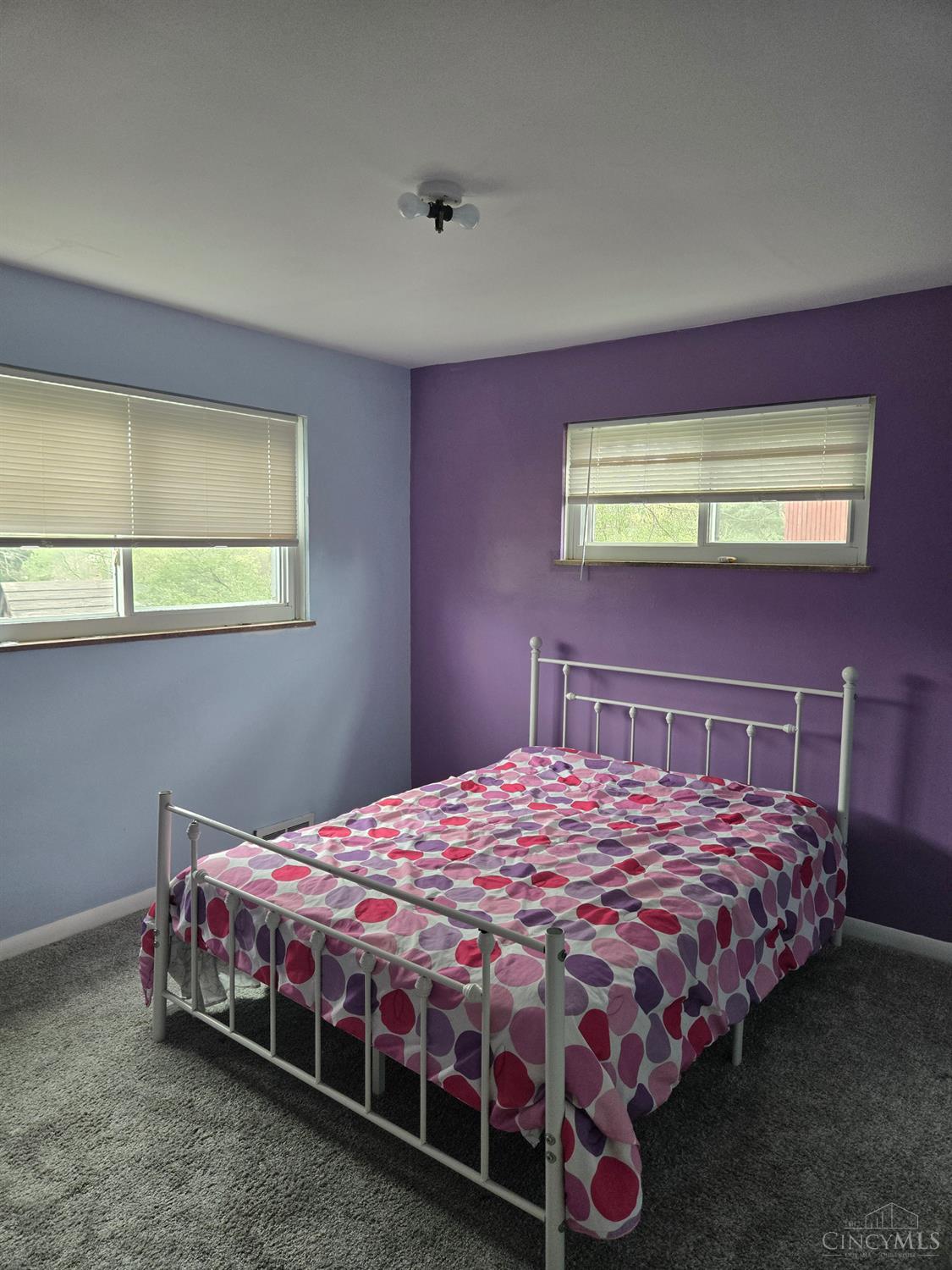 1042 Hollytree Drive